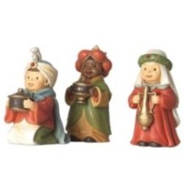 reyes adorando naif en marmolina