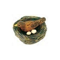 Nido de pajarito con huevos