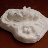 Grupo de conejos en escayola de 3 cm